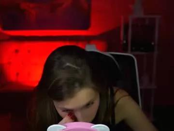 ellahorton from Chaturbate