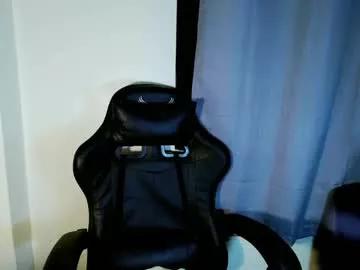 ellaliciousss from Chaturbate