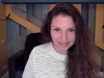 ellalongs from Chaturbate