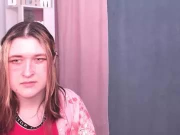 ellamiller on Chaturbate