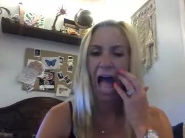 ellenv from Chaturbate