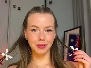 elli_harmon from Chaturbate