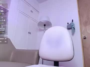 elli_snow from Chaturbate