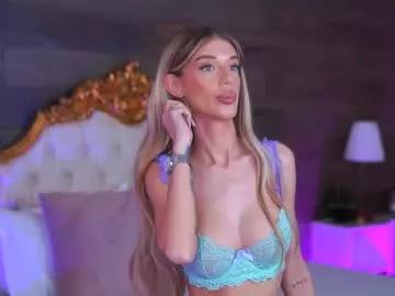 ellieredd from Chaturbate