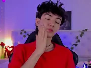 elliot_younng from Chaturbate