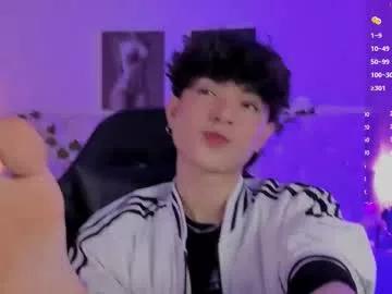 elliot_younng from Chaturbate