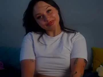 ellisweettease from Chaturbate