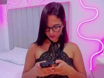 elly_g from Chaturbate