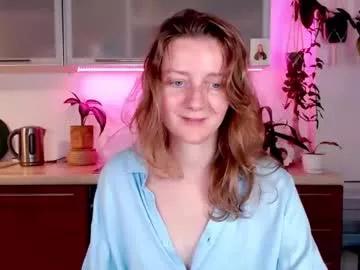 elly_helly from Chaturbate