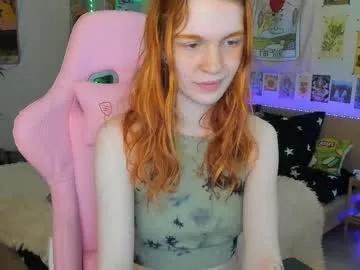 elly_milas from Chaturbate