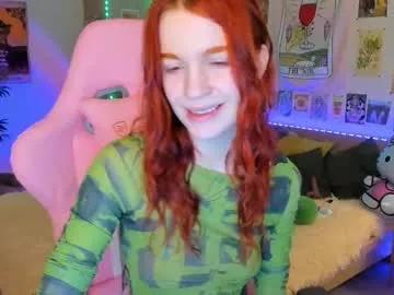 elly_milas from Chaturbate