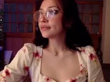 elly_uwuw from Chaturbate