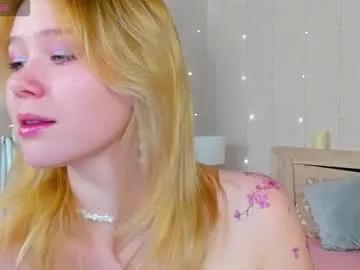 ellya_castro from Chaturbate