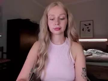em_emilie from Chaturbate