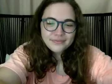emberlo_ol from Chaturbate