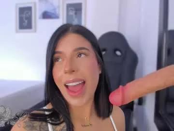 emelie_89 from Chaturbate