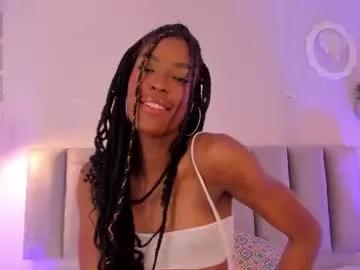 emely_deluxe from Chaturbate