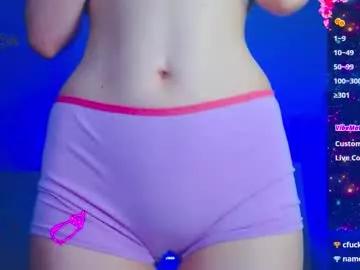 emelycrystal from Chaturbate