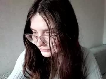 Emelysimonson webcams show profile image 