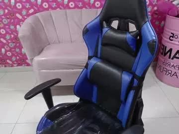 Explore our live girls sluts from our Custom and Multi clubs and checkout exclusive access to highly interactive content, such as shape, hair, titties, pussy type and many more.