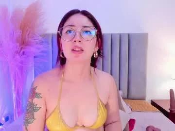 Explore our live girls sluts from our Custom and Multi clubs and checkout exclusive access to highly interactive content, such as shape, hair, titties, pussy type and many more.