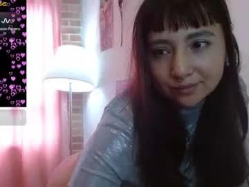 Emitaa17228 webcams show profile image 