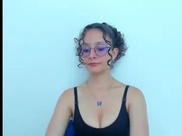 emma_belle02 from Chaturbate