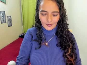 emma_luxy from Chaturbate