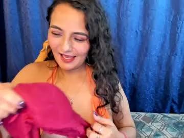 emma_luxy from Chaturbate
