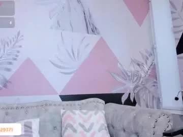emma_petite4u from Chaturbate
