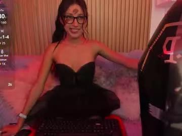 Explore our live girls sluts from our Custom and Multi clubs and checkout exclusive access to highly interactive content, such as shape, hair, titties, pussy type and many more.