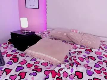 emma_whitee_ from Chaturbate