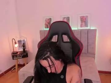 emmyevans1 from Chaturbate