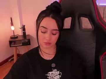emmyevans1 from Chaturbate