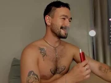 enen_glo from Chaturbate