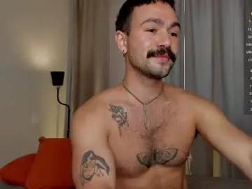 enen_glo from Chaturbate