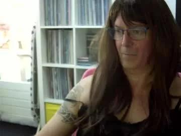 erbee62 from Chaturbate