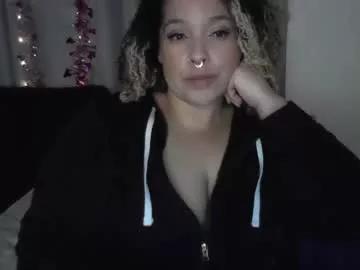 esmeluvs from Chaturbate