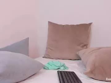 evaa_rose_ from Chaturbate