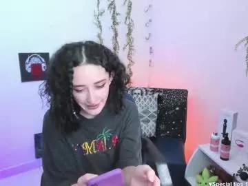 evee_uwu from Chaturbate