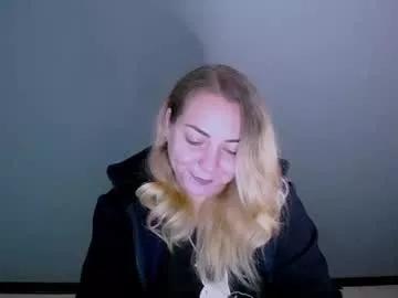 evelineli from Chaturbate