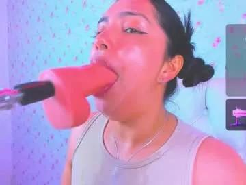 evelinn_belen from Chaturbate