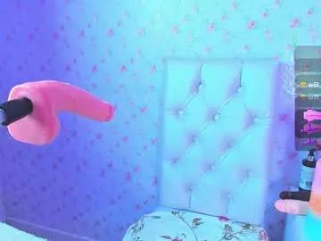 evelinn_belen from Chaturbate
