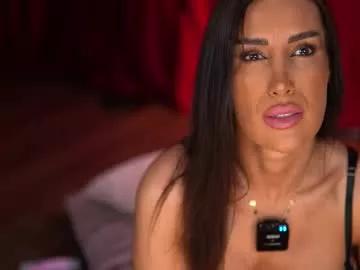 evelyn_evyy from Chaturbate