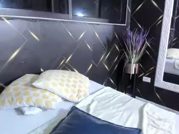 evelyn_towers from Chaturbate