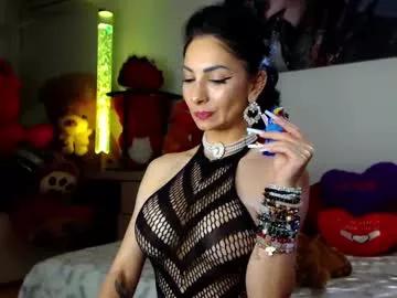evelynaisha from Chaturbate