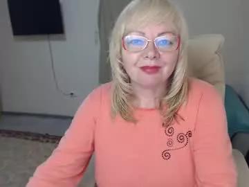 evelynloveshy from Chaturbate