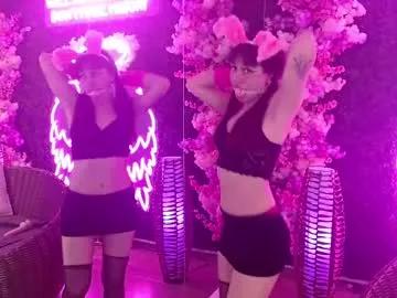 Explore our live girls sluts from our Custom and Multi clubs and checkout exclusive access to highly interactive content, such as shape, hair, titties, pussy type and many more.