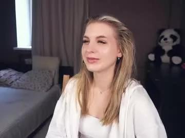 Fannyeastes webcams show profile image 