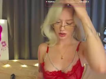 feelbetterwithme from Chaturbate